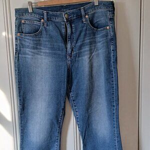 Gap ankle jeans kick crop size 33 like new blue